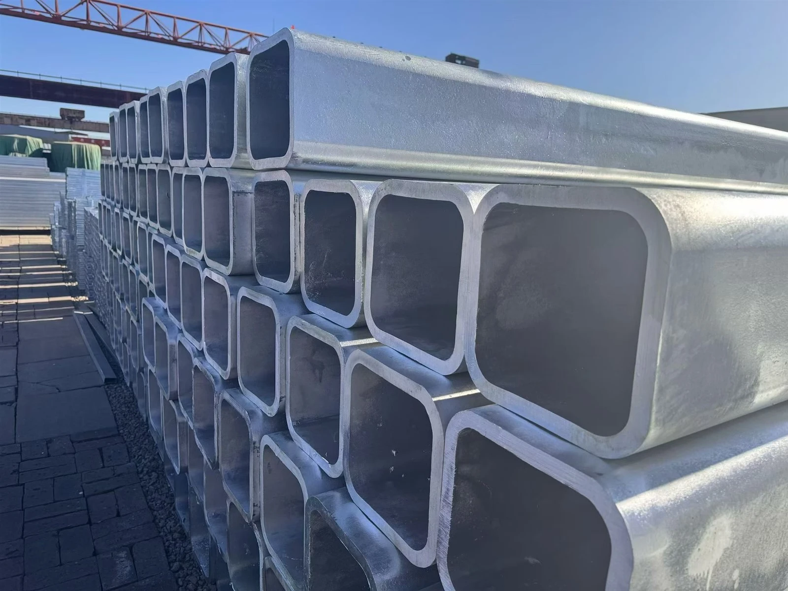 GALVANIZED STRUCTURAL HOLLOW SECTION GALVANIZED STRUCTURAL HOLLOW SECTION